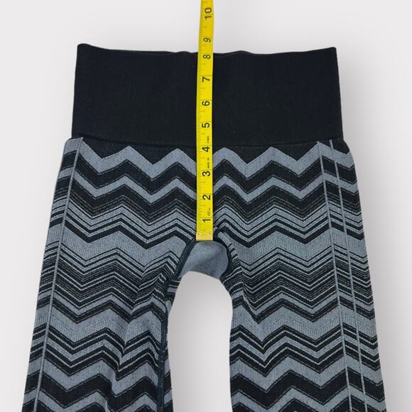 Lululemon Ebb To Street Pant in Heathered Slate Size 4 - Picture 7 of 8